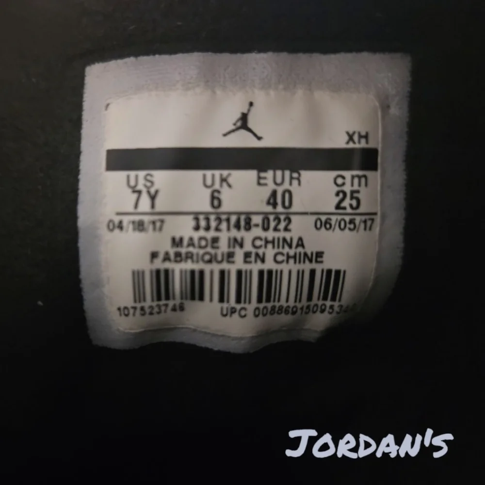 Air Jordan 1 Retro High GS 'Fleece' - Picture 12 of 14